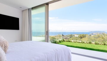 Resa Estates Ibiza sale koop Villa Marcos sea views bedroom 1.JPG